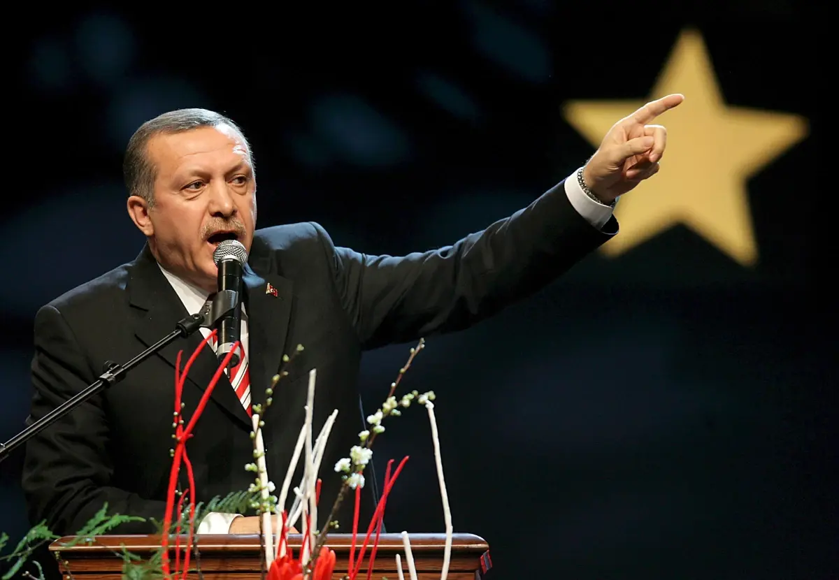 Başbakan Erdoğan, Köln Arena Stadyumu\'nda Türkler\'le Bir Araya Geldi