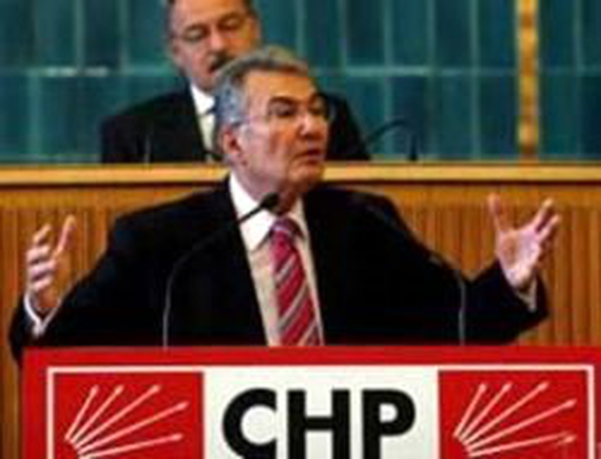 Baykal: 'Türkiye Umutlarını Anayasa Mahkemesi'ne Bağlamışdır'