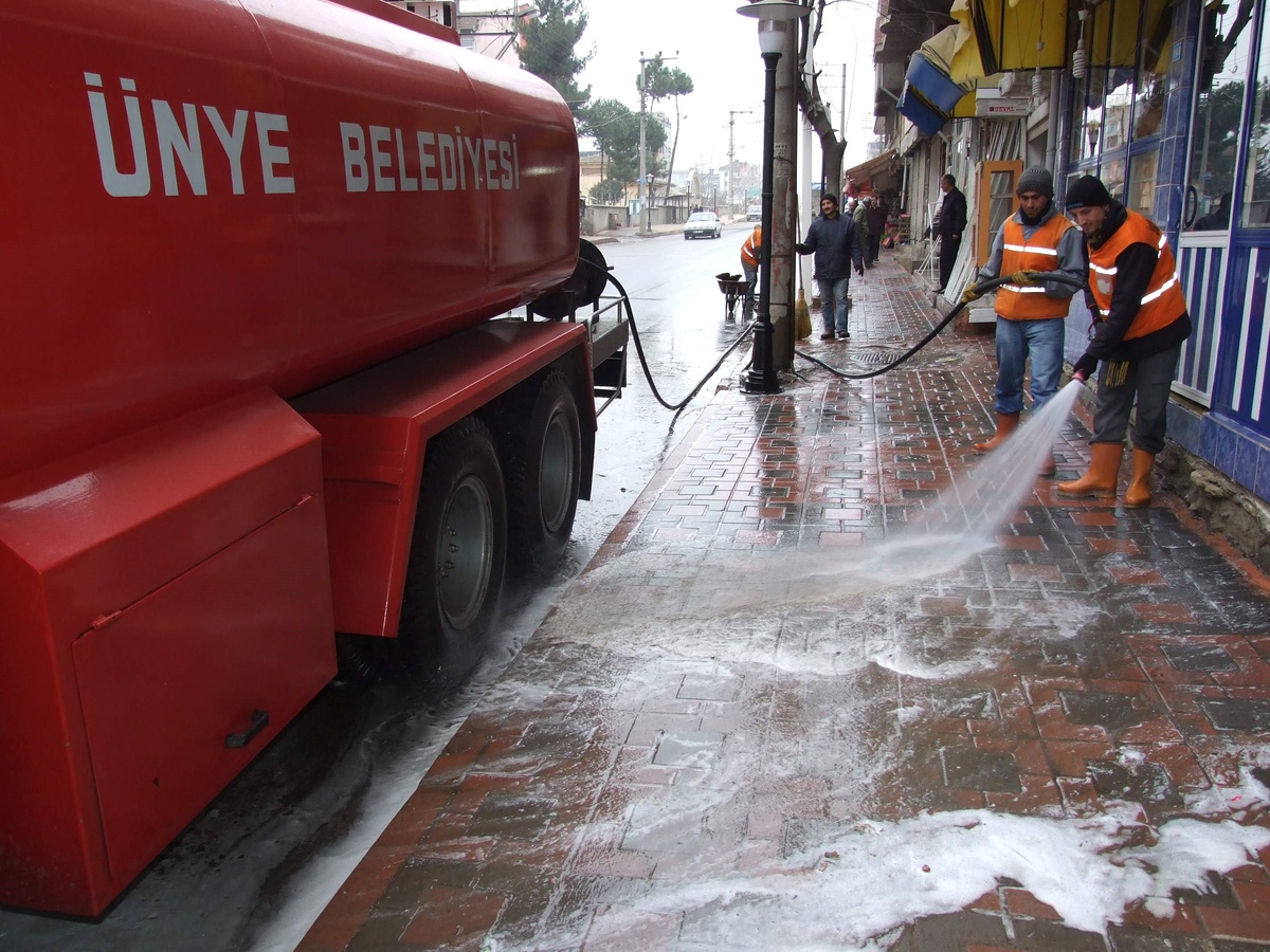 Niksar Caddesi Ünye'nin Vitrini Oldu