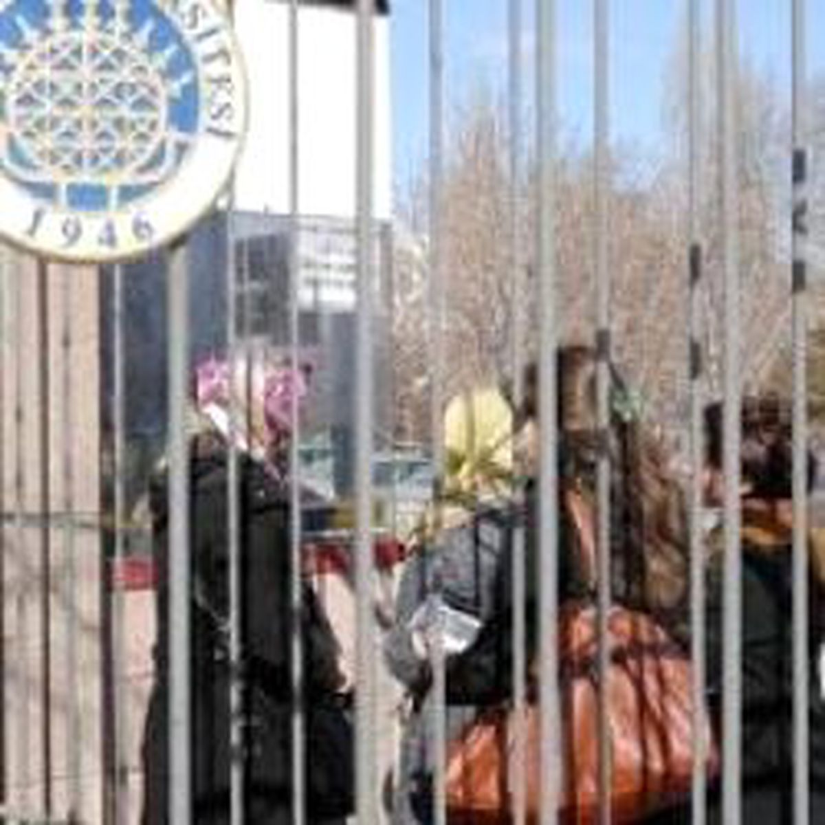 Türbanlı Öğrenciye Af Geliyor