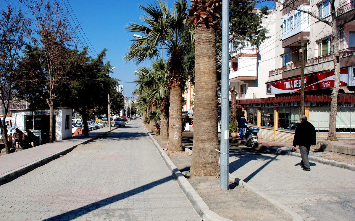 Aliağa'nın Merkezinde Hummalı Çalışma
