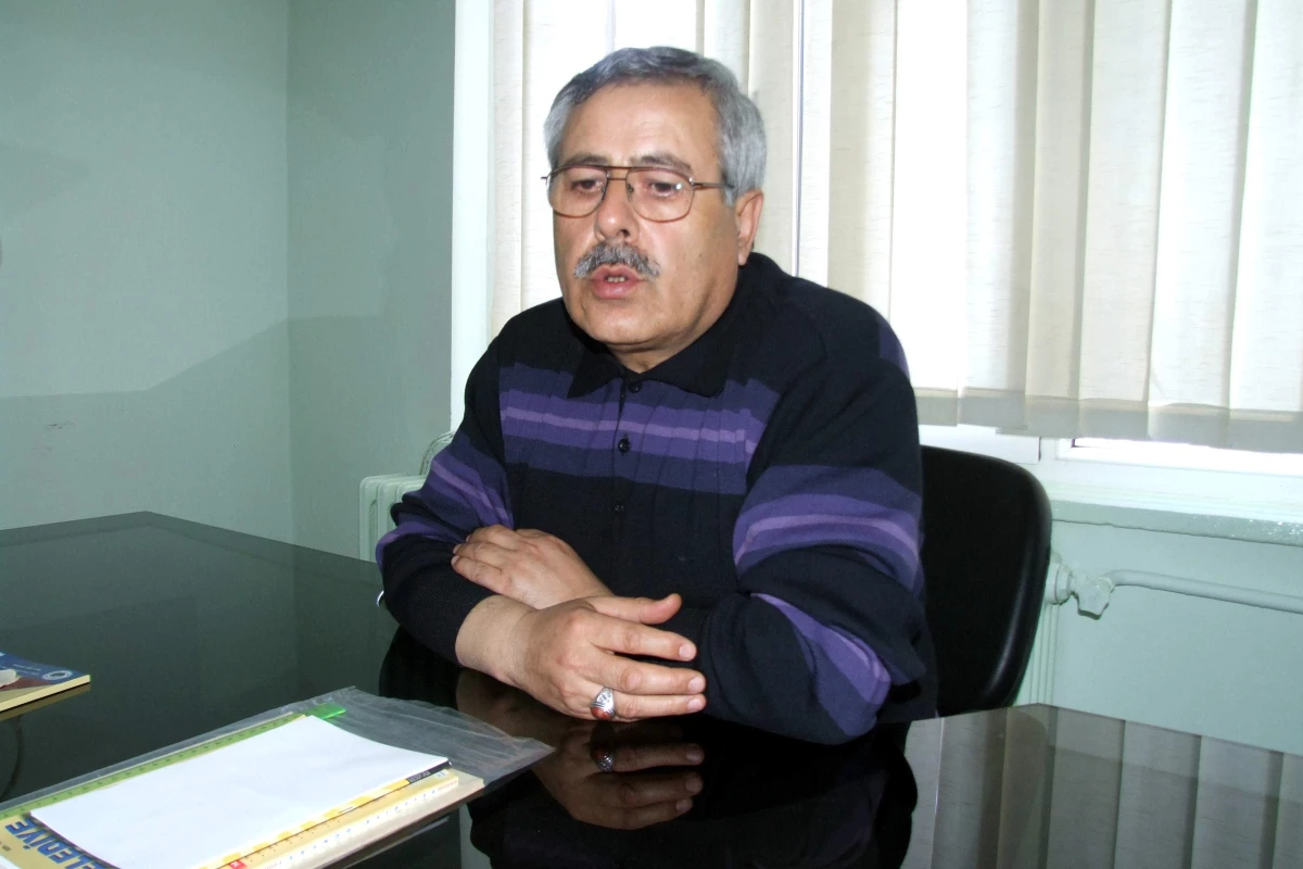 Suşehri Belediye Başkanı Şaban Coşkun\'un Kar İsyanı