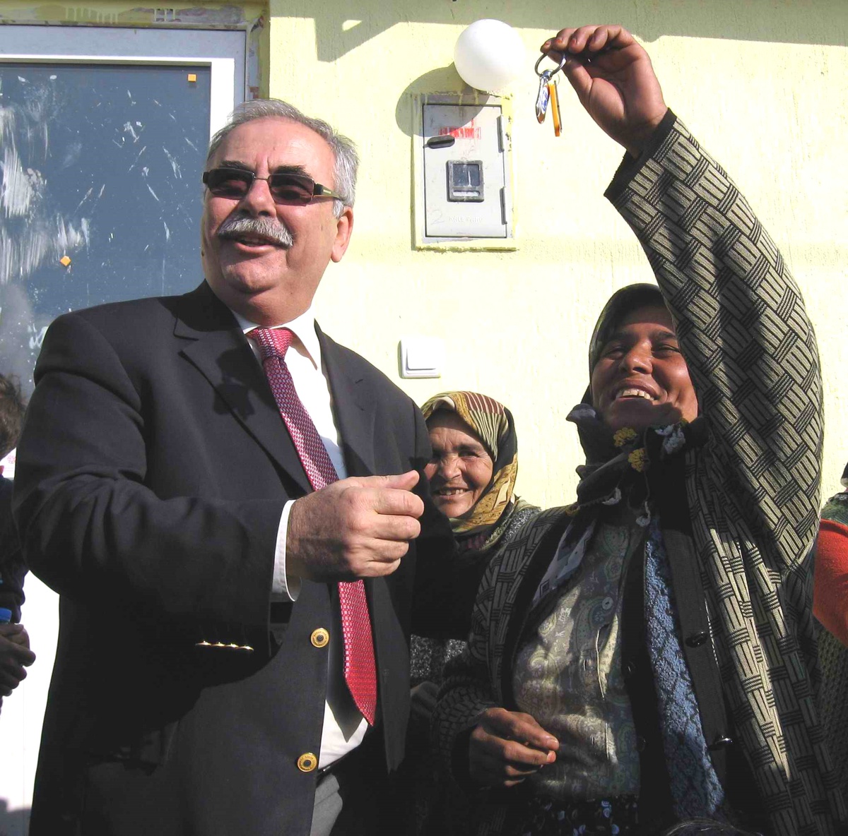 Çanakkale'de Gecekondu Sakinlerine 75 YTL'ye Kiralık Ev