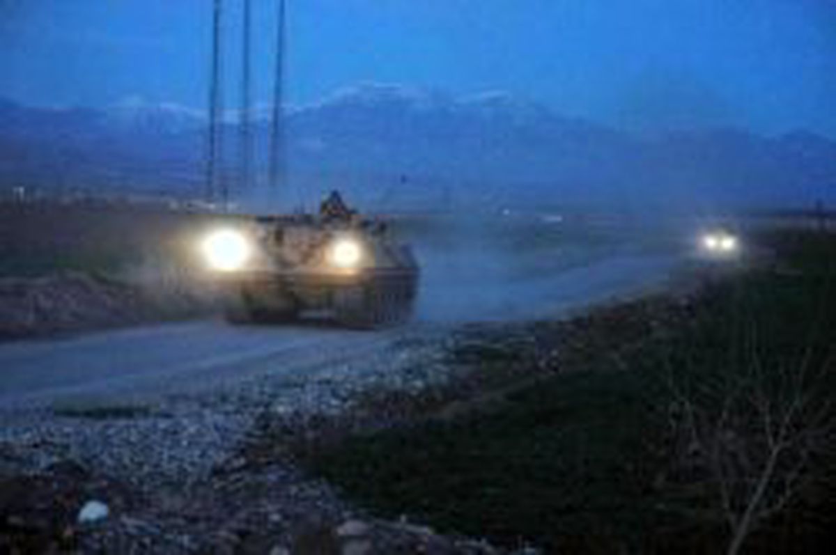 Tankların Habur'dan Girişi Devam Ediyor