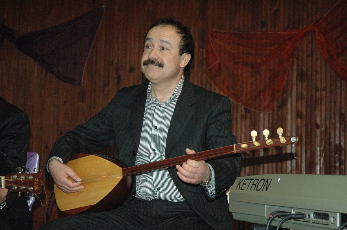 Başkan Çaldı, Kursiyerler Oynadı