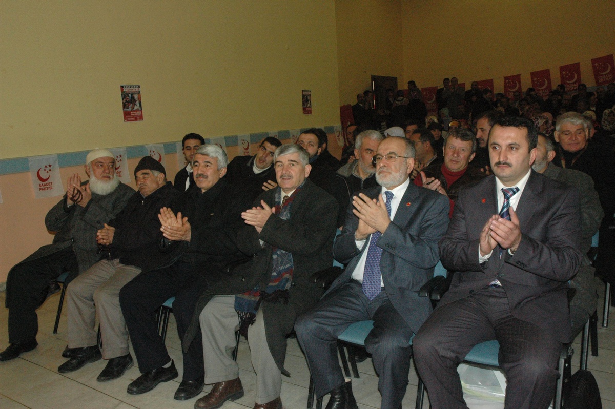Kayseri Saadet Partisi'nde Toplantı Yoğunluğu