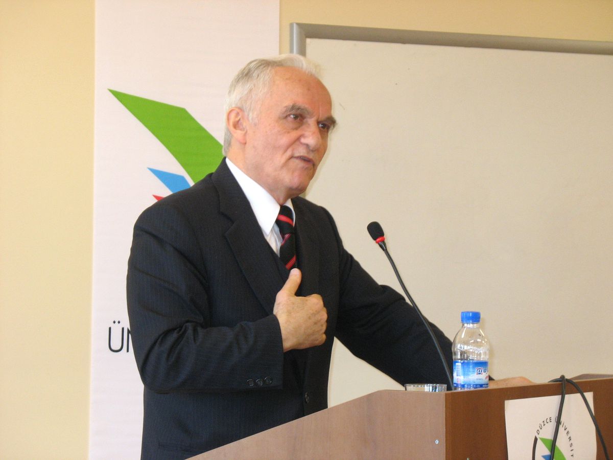 Dü'de, 'Türkiye ve AB Süreci' Konferansı