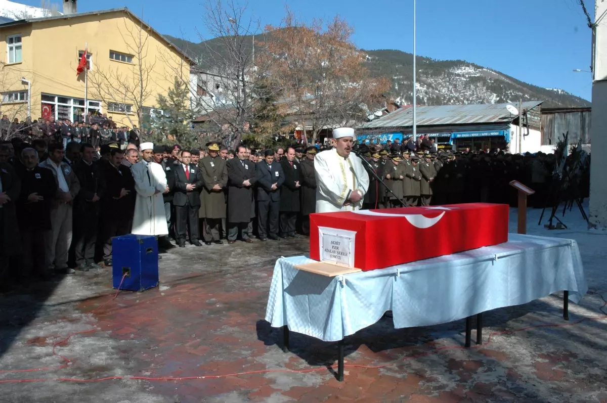 Şehit Komando Er Atalay Şeker Memleketinde Toprağa Verildi