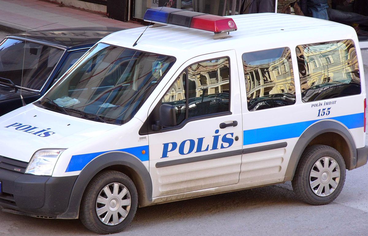 Polise Kaçak Akaryakıt Sattığı İddia Edilen İstasyona Soruşturma