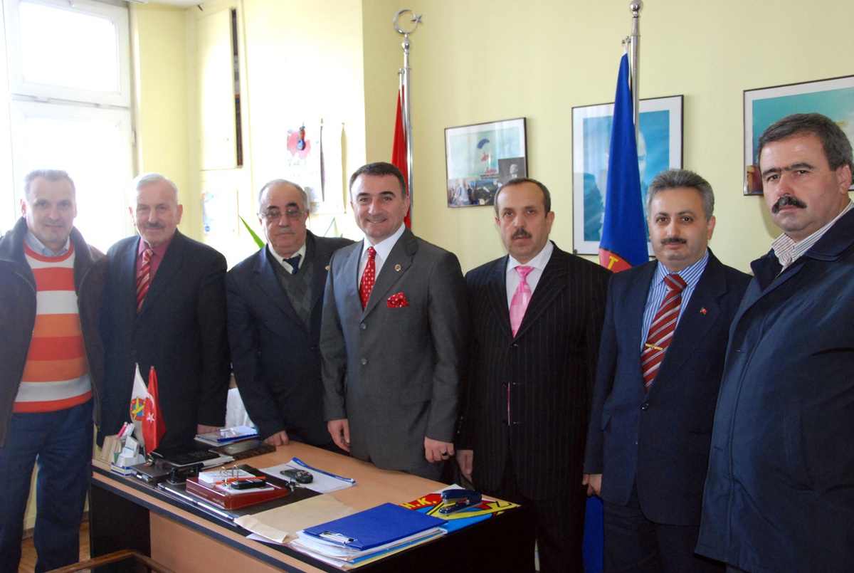 Başkan Sesli, Ereğli Türk Hava Kurumunu Ziyaret Etti