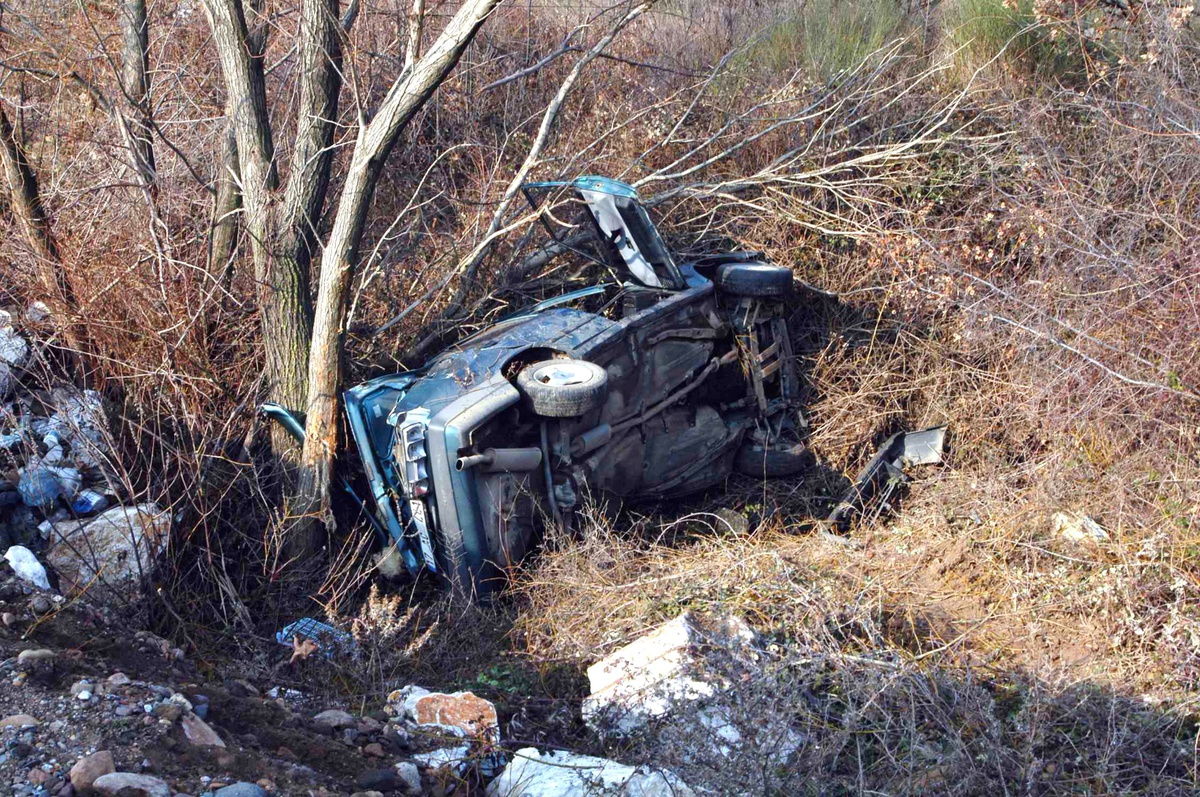 Çanakkale'de Trafik Kazası: 2 Yaralı