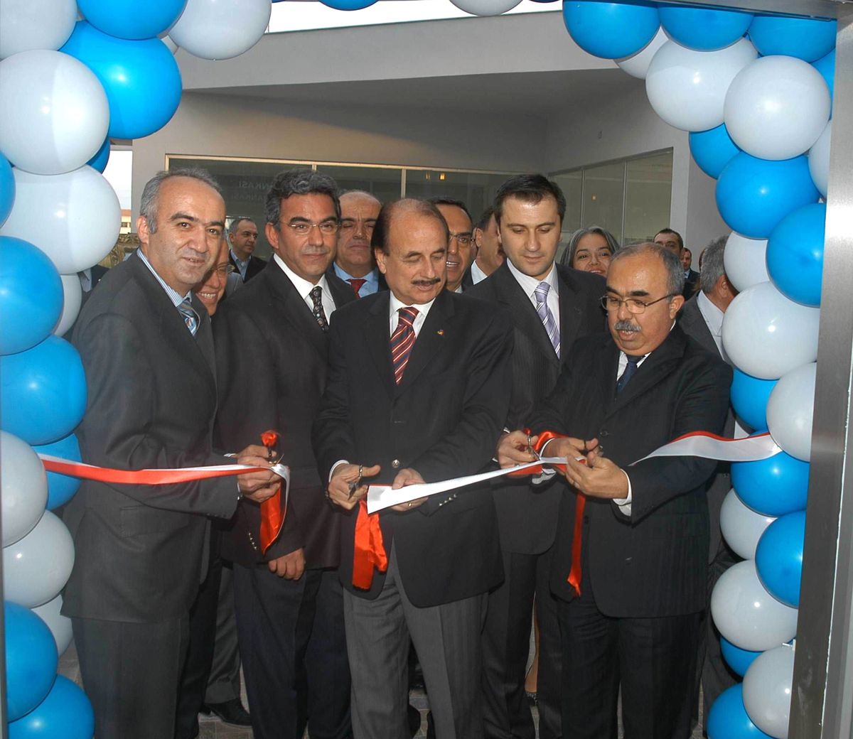 İş Bankası'ndan Antalya Osb'e Şube