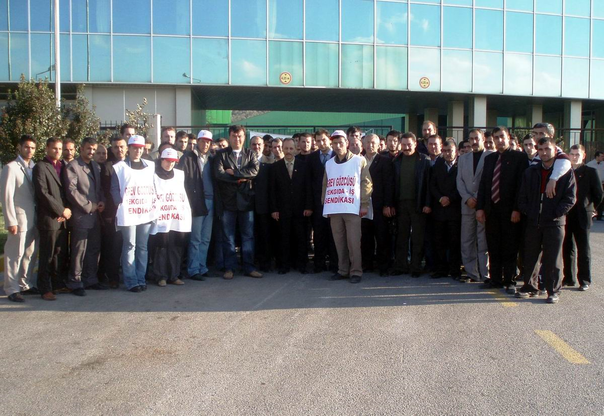 Grevdeki İşçilere MHP'den Destek