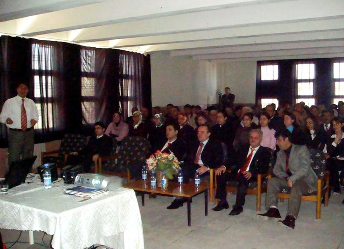 Gercüş'te Çocukları Madde Bağımlılığından Uzak Tutma Konulu Seminer İlgi Gördü