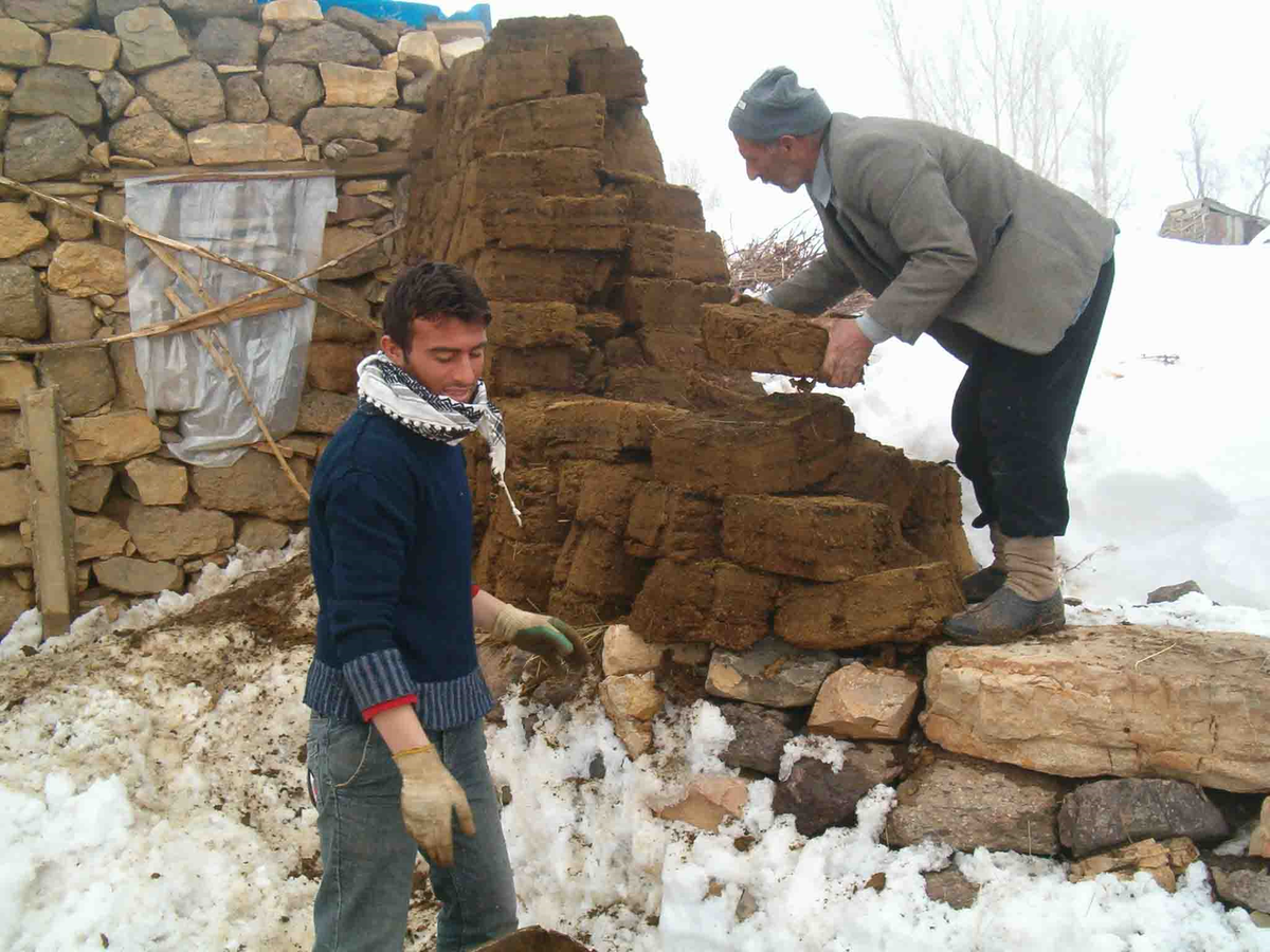 Varto'da Tezek Yapma Dönemi Başladı