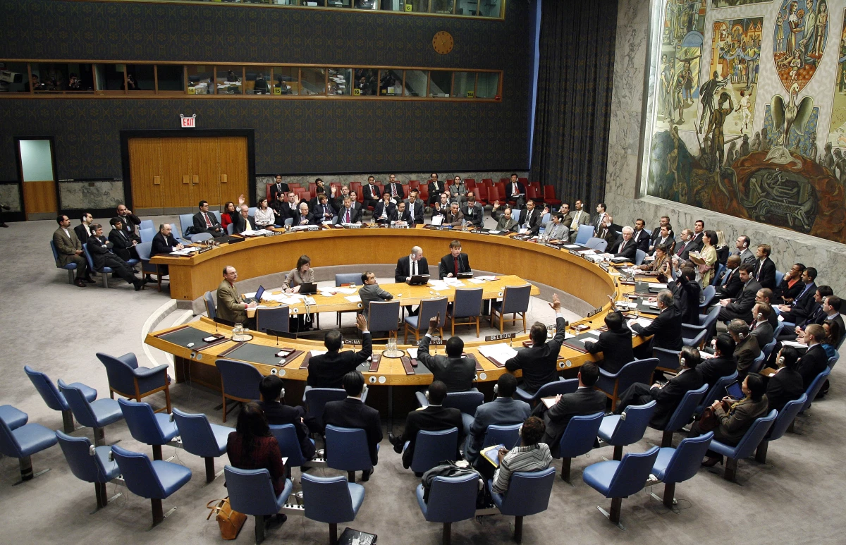 BM Güvenlik Konseyi İran\'a Yeni Yaptırımlar Uygulanmasını Kabul Etti