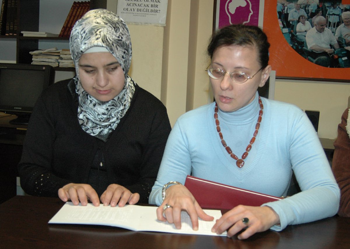 'Braille' ile Engelleri Aşıyorlar