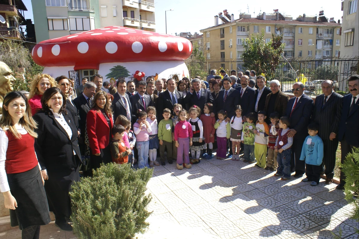 Latife Hanım Anaokulu Mini Kulübü Törenle Açıldı