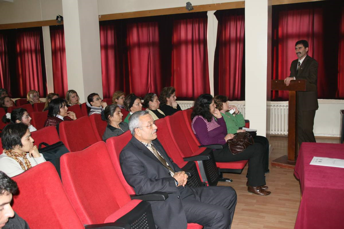 Nevşehir'de Madde Kullanımı ve Bağımlılık Konulu Konferans