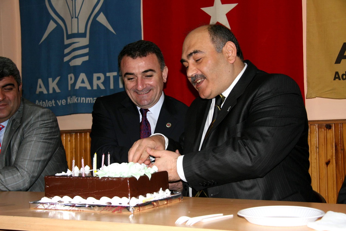 Ereğli Belediye Başkanından Ak Partiye Ziyaret