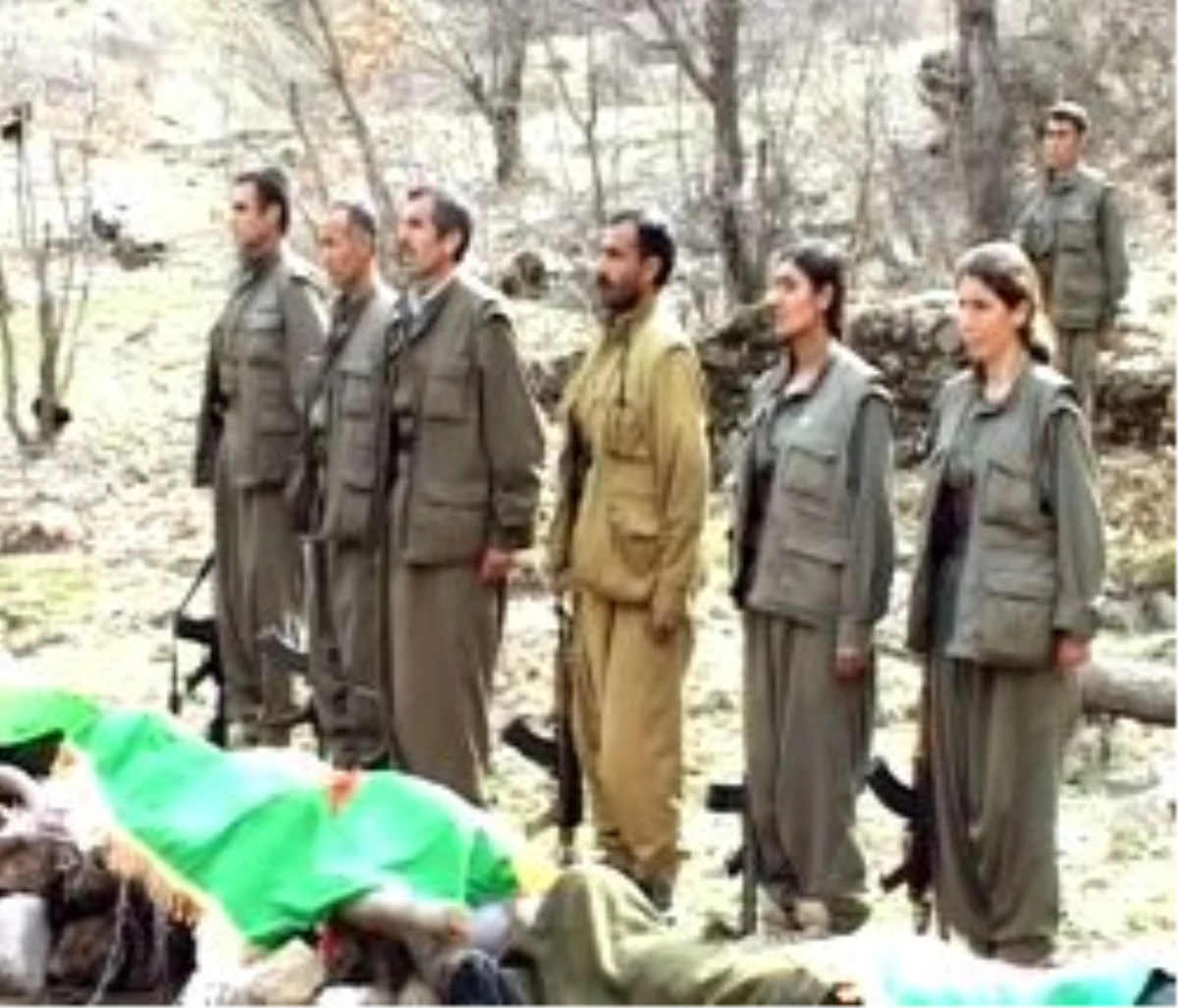 Terörden Kaçan PKK\'lılar Ailelerine Sığındı