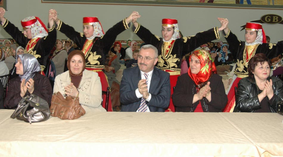 'Dünya Kadınlar Günü' Eğlencesi