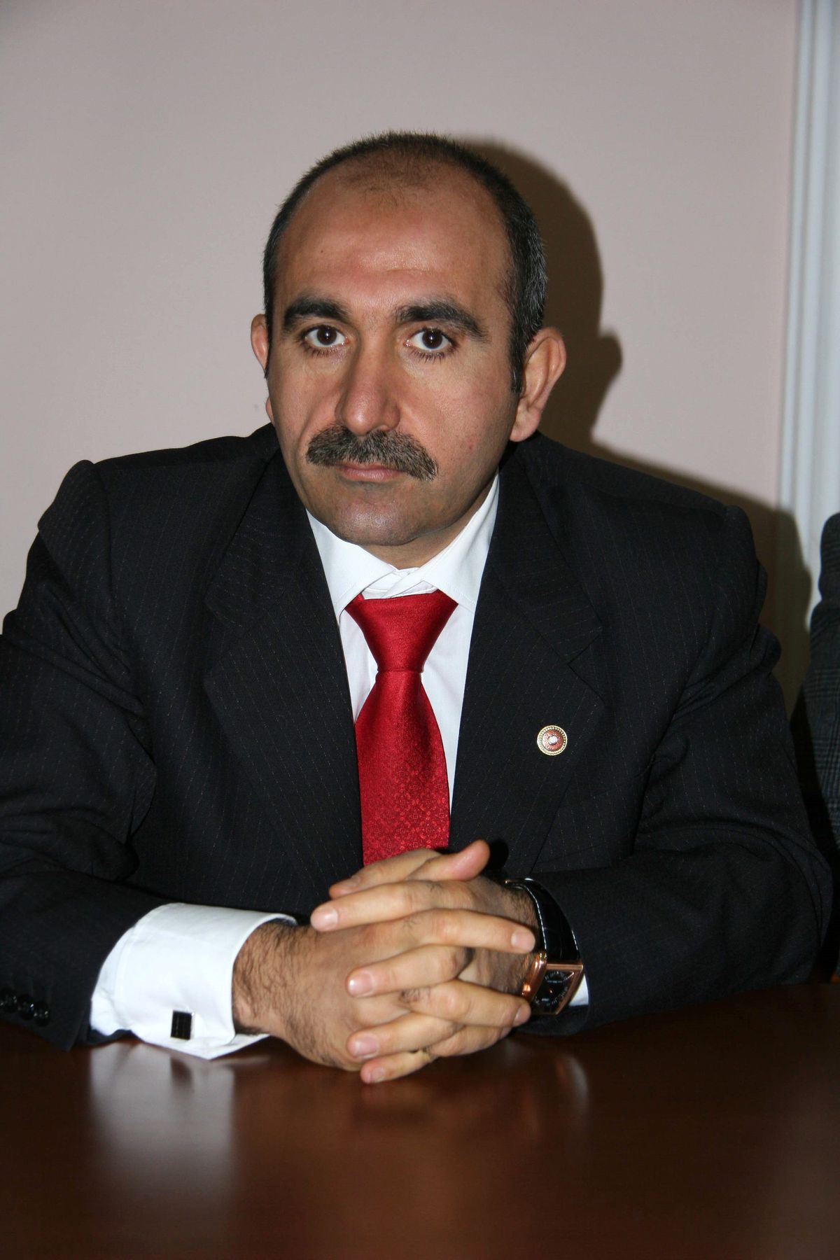Kilis Milletvekili Hasan Kara'nın 8 Mart Dünya Kadınlar Günü Mesajı