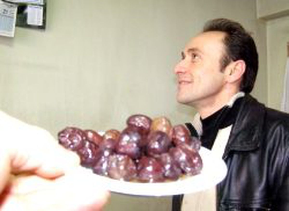Zeytin Yemeyen Adam