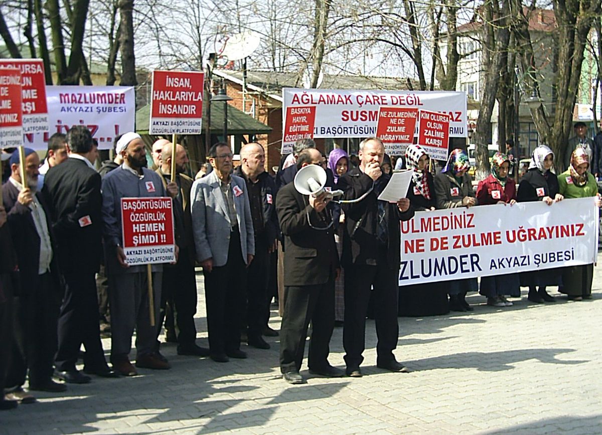 Akyazı Başörtüsüne Özgürlük Platformu\'ndan 57. Basın Açıklaması