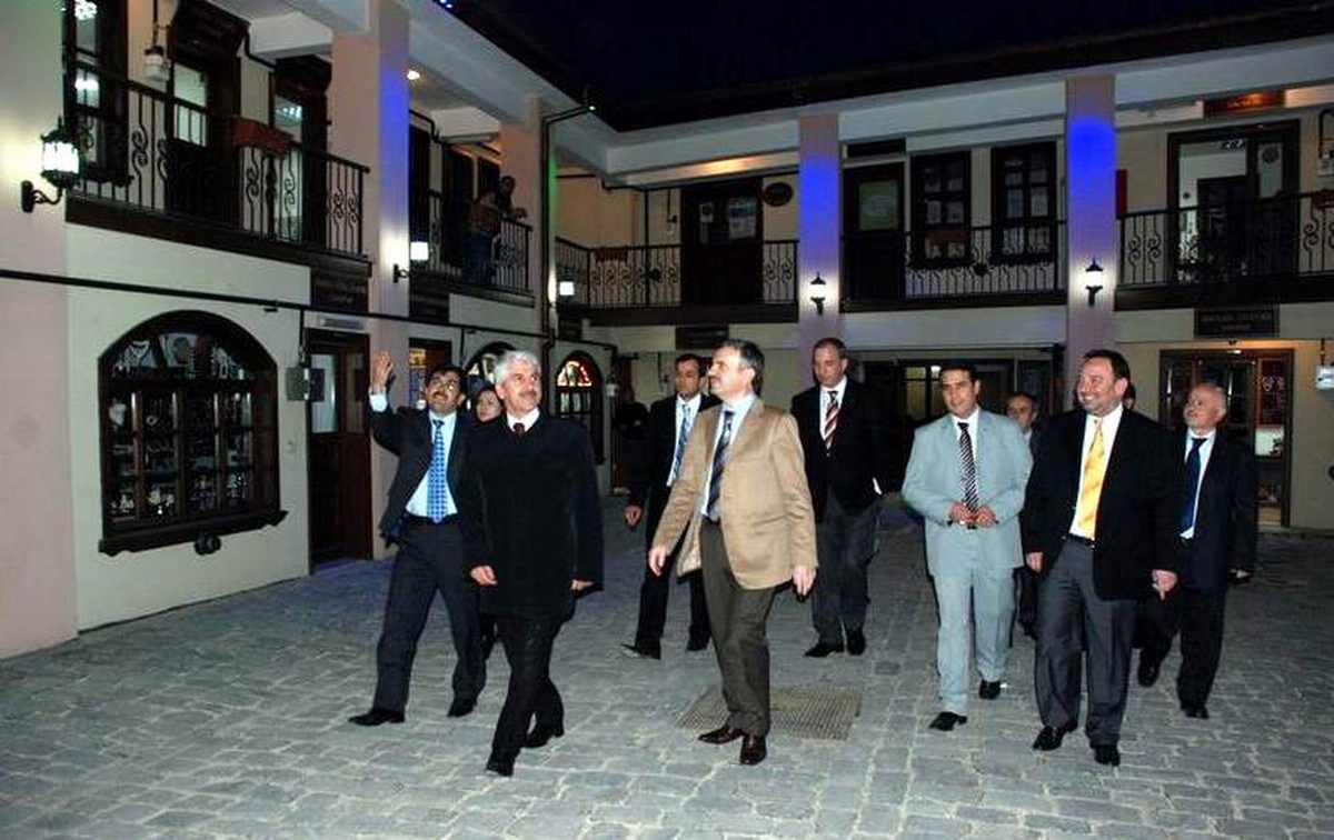 Başkan Akyürek, Eskişehir'in Tarihi Odunpazarı Evleri'ni Gezdi