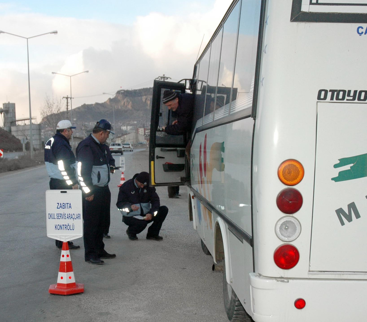 Çankırı'da Zabıtadan 11 Servis Aracına Tutanak