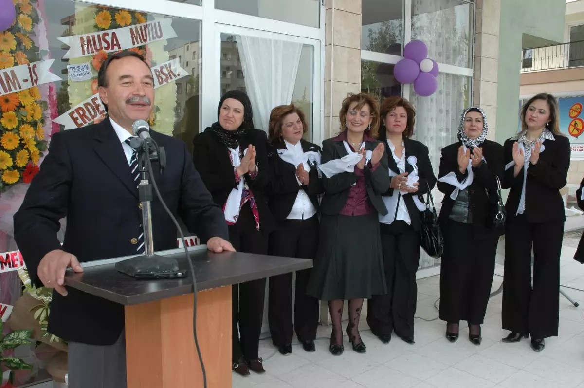 Erdemli'de Kadın ve Emek Yardımlaşma Dayanışma Derneği Kuruldu