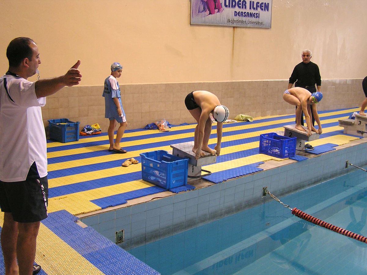 Kış Sporları Yüzme Kursu Tamamlandı