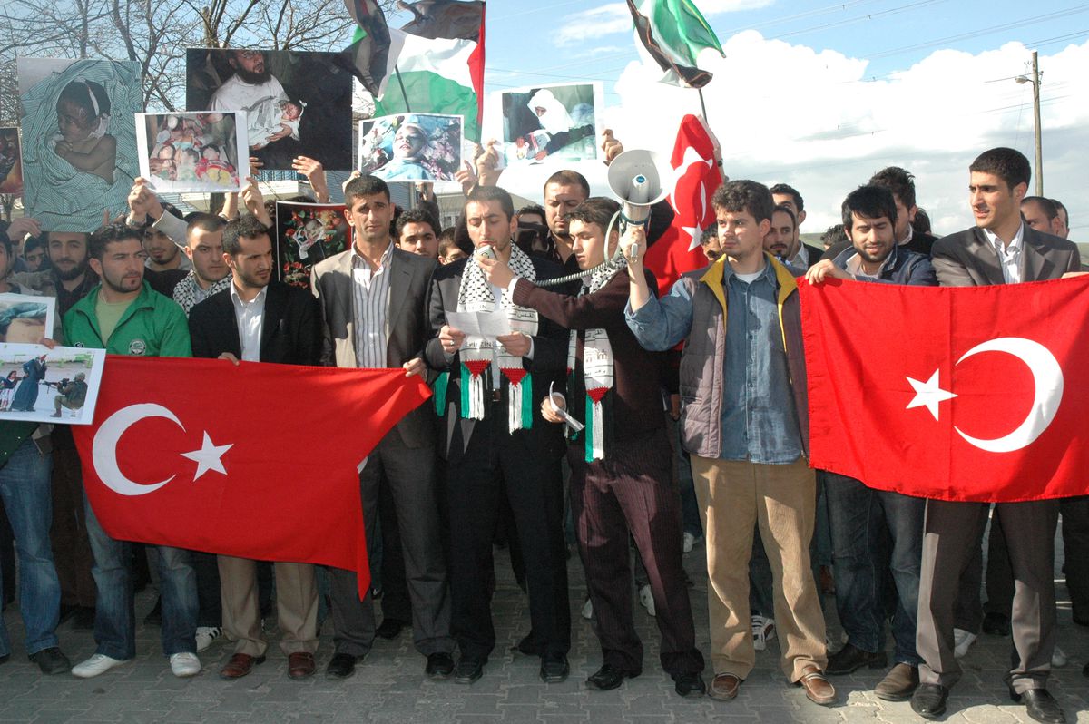 Saü'lü Öğrencilerden İsrail'e Tepki