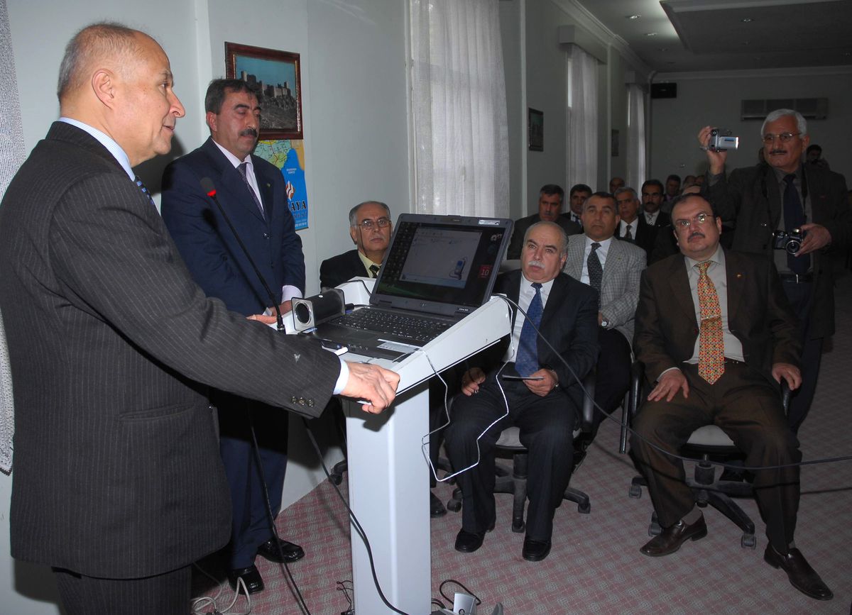 Ceyhan'da Sektörel Araştırma ve Sektör Programlama Projesi Tanıtıldı