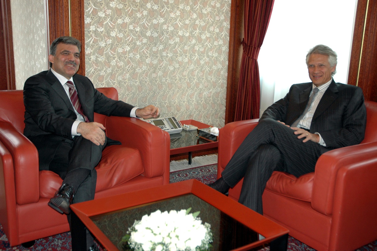 Cumhurbaşkanı Gül, Eski Fransa Başbakanı de Vıllepın'ı Kabul Etti