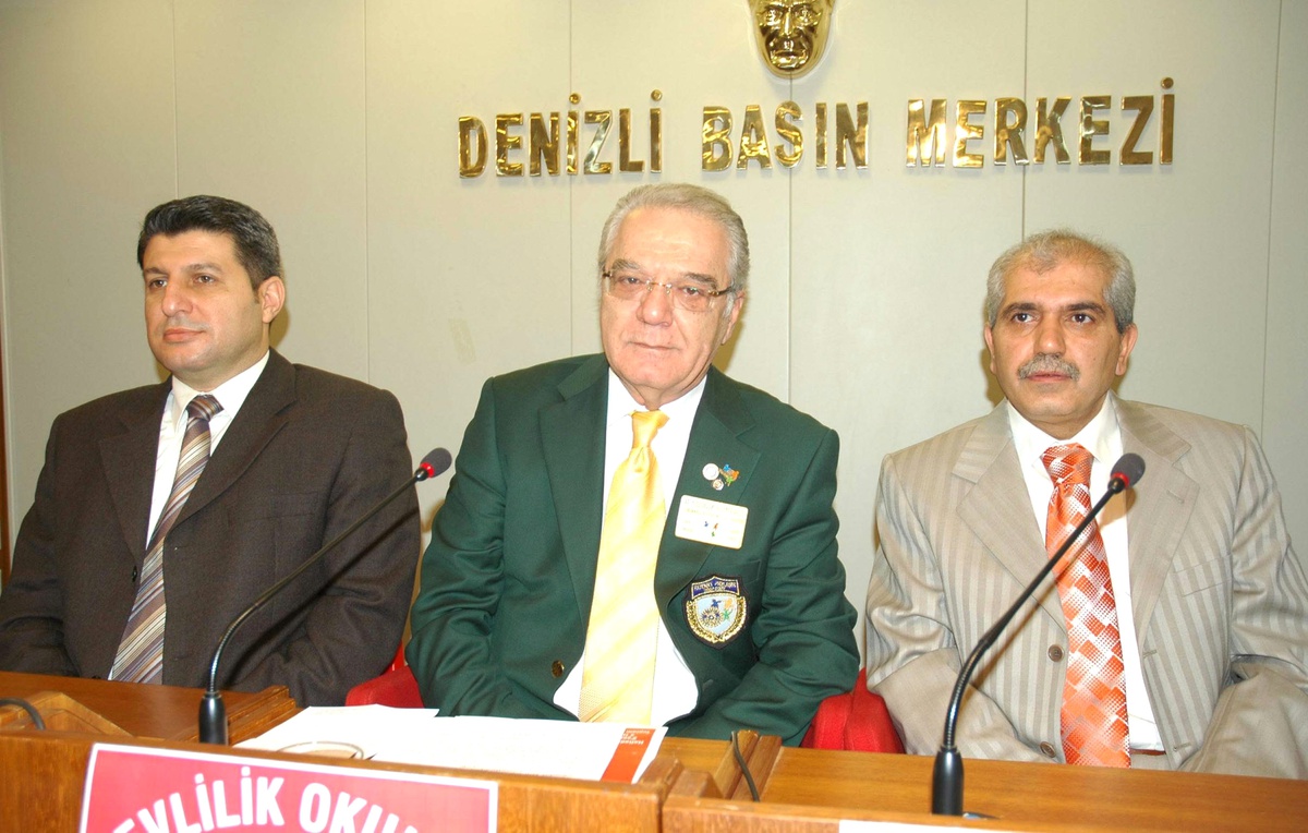 Denizli'de Evlilik Okulu Açılıyor