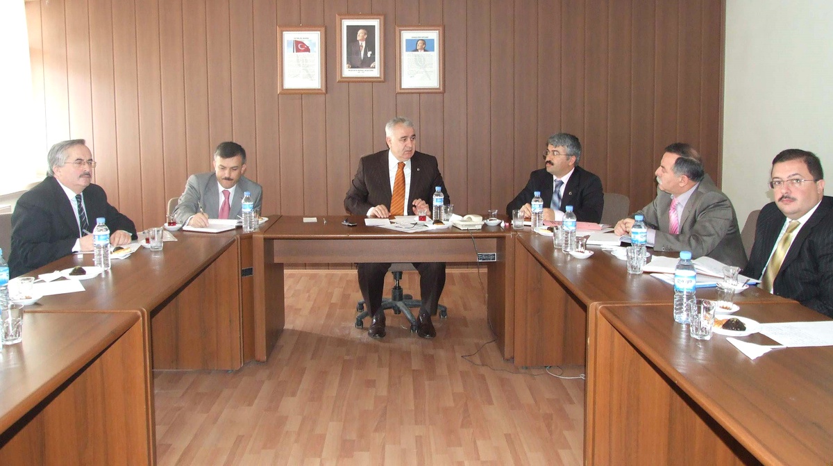 Kastamonu Valisi Çakır, Milli Eğitim Müdürlüğü'nden Brifing Aldı