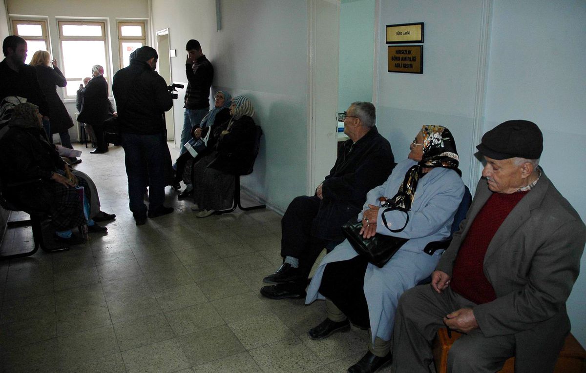 Izmır'de 'Ikramıye' Operasyonu