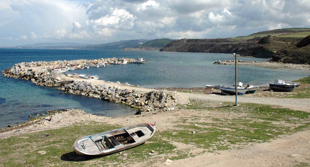 Kumkale Balıkçı Barınağının Giriş Kısmı Uzatılacak