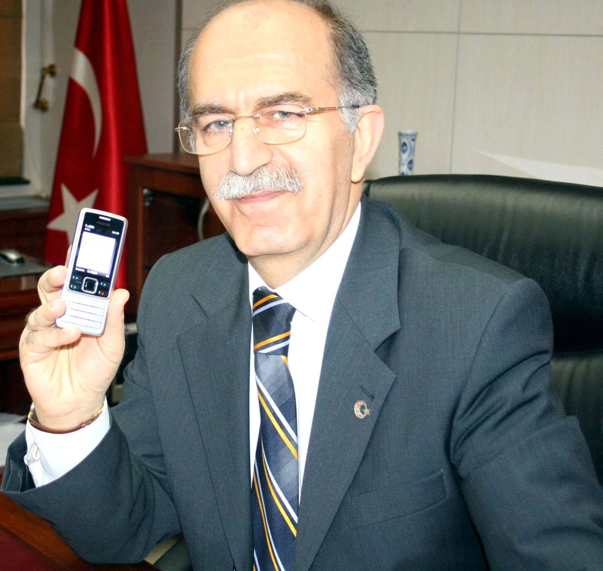 Vali Harput'dan Taraftara Sitem