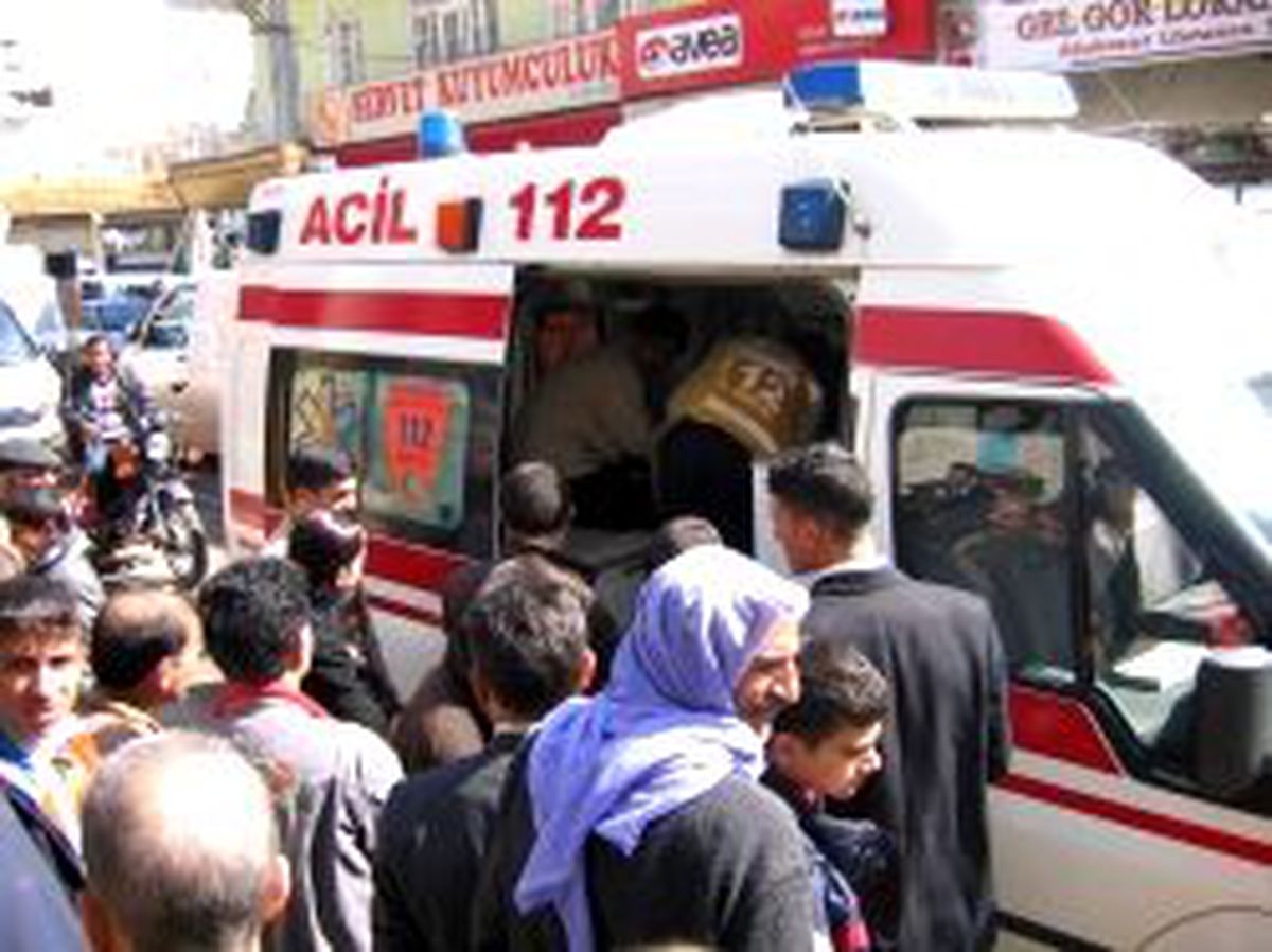 Diyarbakır'da Trafik Kazası: 4 Ölü, 16 Yaralı