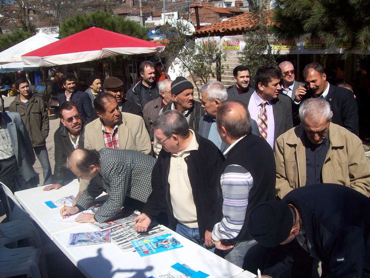 Edincik'te Çimento Fabrikasına Karşı İmza Kampanyası