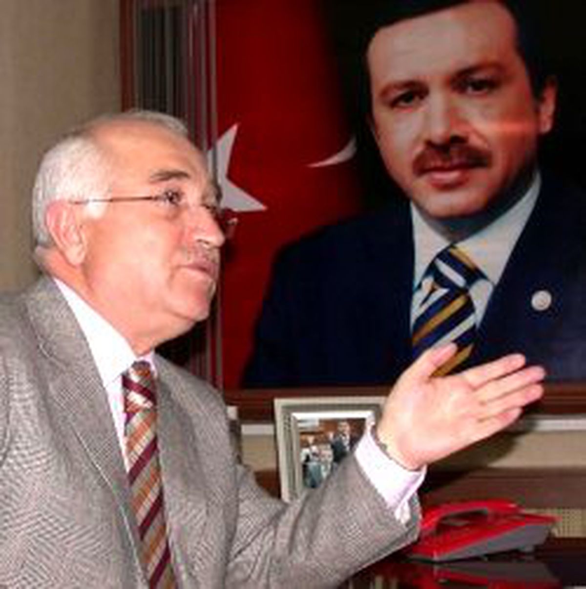 AKP'ye Kapatma Davası Açıldı