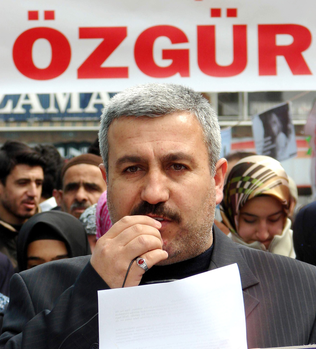 Van'da Sivil Toplum Örgütlerinden AK Parti'nin Kapatılma Davasına Tepki