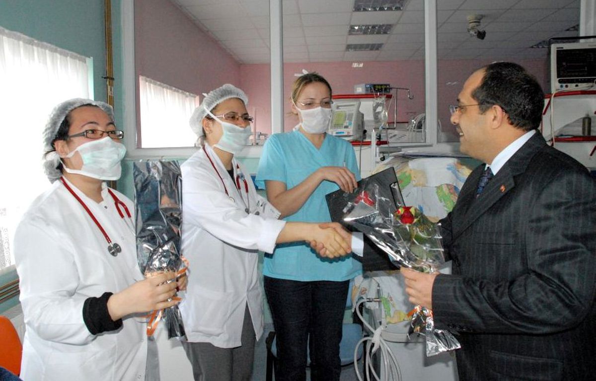 Van İl Sağlık Müdürü Dr. Özer'in Hastane Ziyaretleri