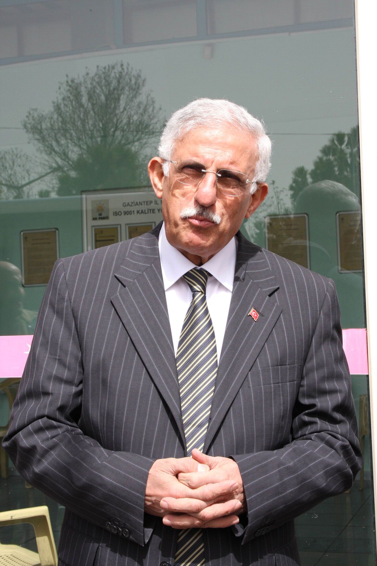 Özkarslı, Şehitkamil İçin Aday Olacak