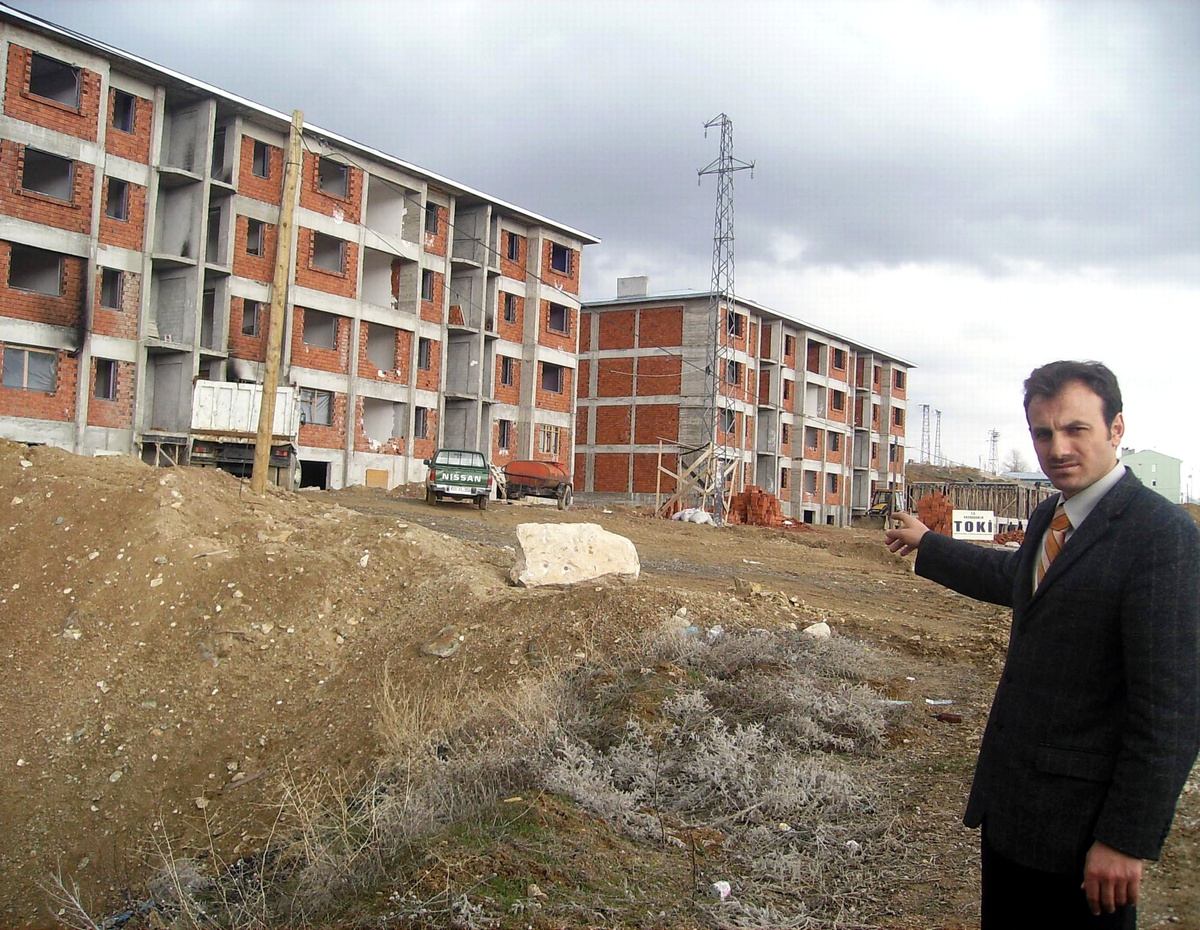 TOKİ, Gölova'daki Konutları 2008 Sonunda Teslim Etmeyi Hedefliyor