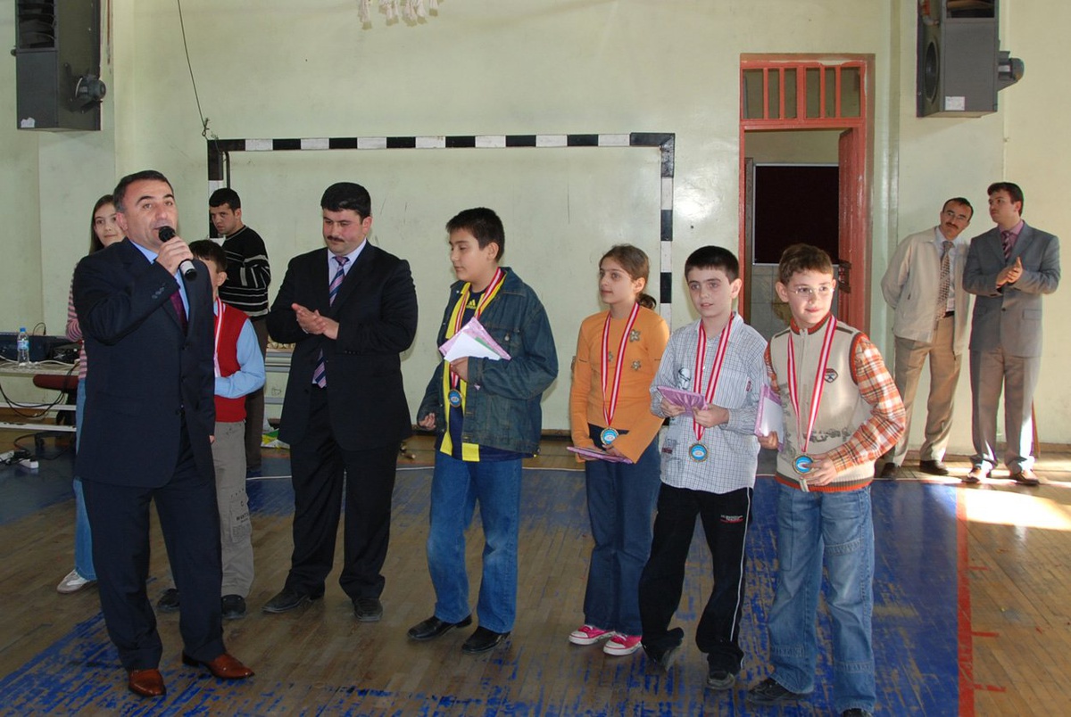 Olimpiyatlarda Derceye Giren Öğrencilere Ödülleri Verildi