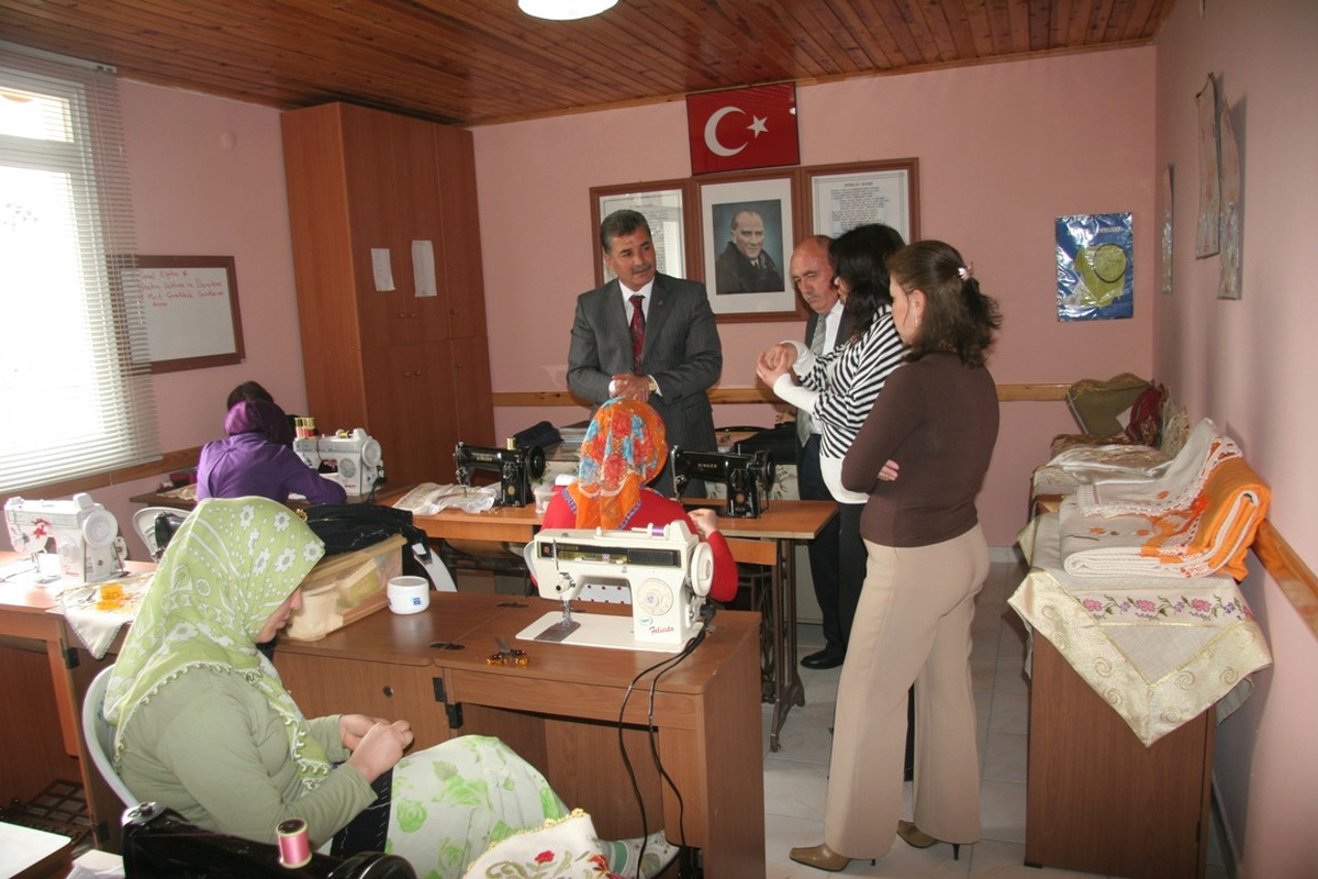 Toroslar Belediyesi'nin Meslek Edindirme Kursları